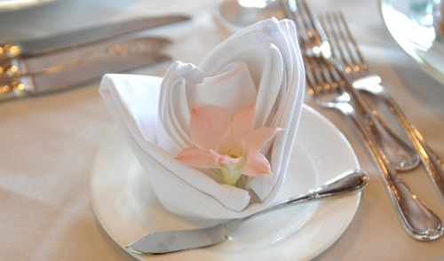 The Benefits of Linen vs Paper