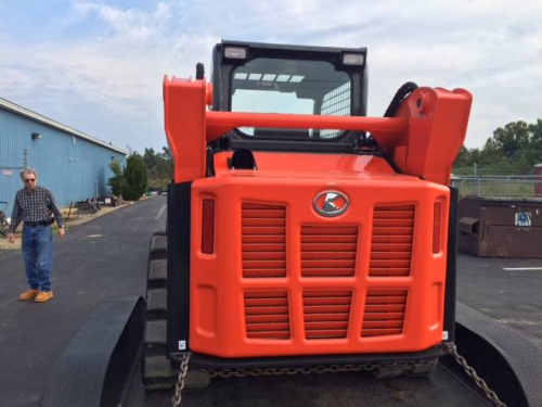 Skid Steer SVL75 Compact Track Loader 
