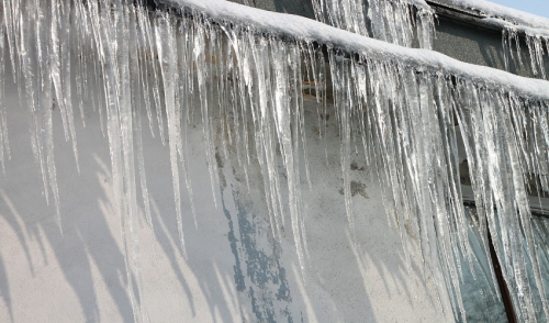 Roofing Tip: Preventing Ice Dams