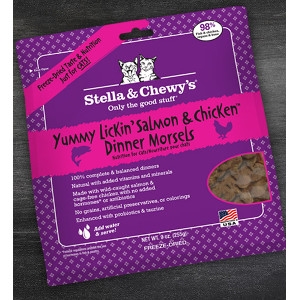 Yummy Lickin' Salmon & Chicken Freeze-Dried Dinner for Cats