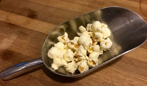 How to Use a Popcorn Popper 