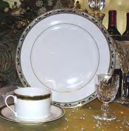 Crown Parian Lillyana Dinnerware