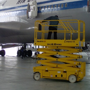 27' 4 Wheel Drive Scissor Lift