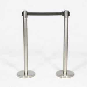 Chrome Stanchion with 6' Retractable Rope