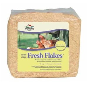 MannaPro® Fresh Flakes Poultry Bedding