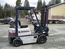 Forklift, 3000lb lift 10' high, gas