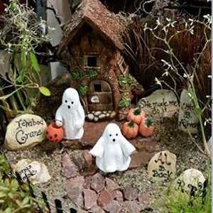 Fall Accents-Miniatures for your Fairy Garden 