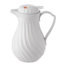 Insulated beverage pitcher