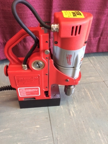 Compact electromagnetic drill press
