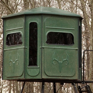 Redneck Blinds The Buck Palace 6x6 360 Crossover Blind