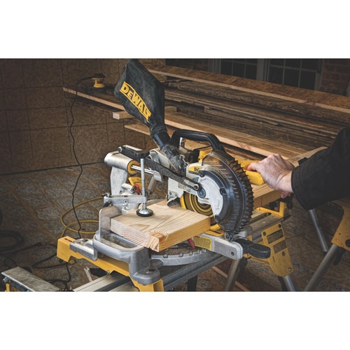 Sliding Compound Miter Saw - with Battery Charger