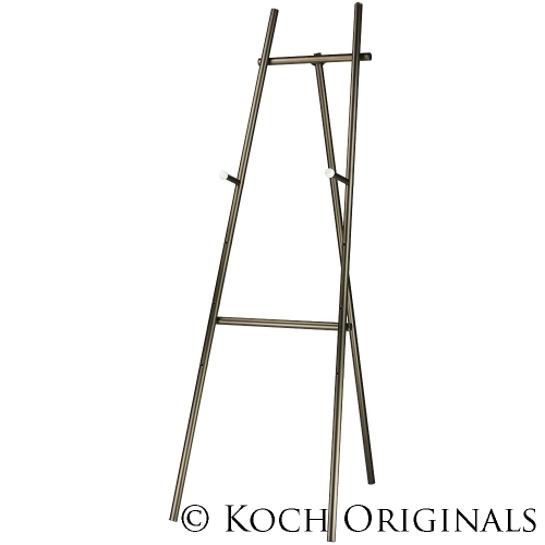 Easel with adjustable pegs