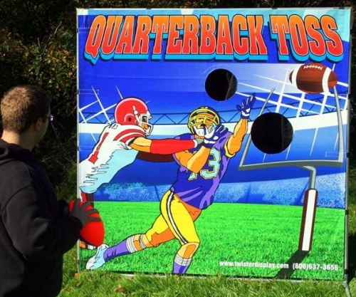 Quarterback Toss Game