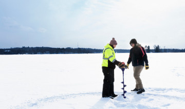 Ice Fishing 101: Beginner Tips for a Chilled but Thrilling Adventure