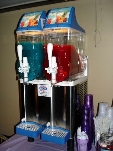 Large Frozen Drink Machine