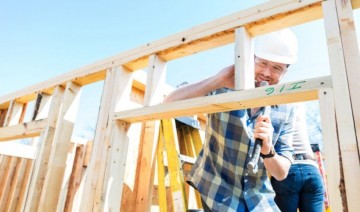 Builder confidence drops as material costs rise