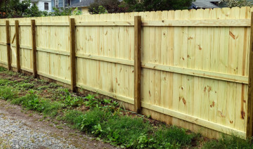 FENCING REGULATIONS: PERMITS & HEIGHT STIPULATIONS