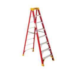 Werner 8' TYPE 1A FIBERGLASS STEP LADDER
