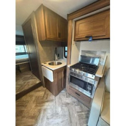 (2X) 2021 FOREST RIVER SUNSEEKER RV'S AVAILABLE TO RENT