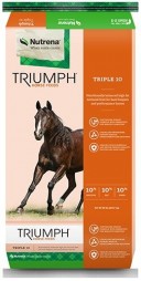 Triumph Triple 10 Textured Horse Feed